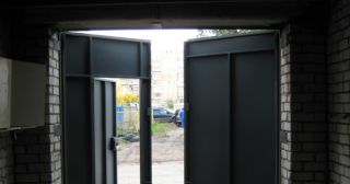 Купить гаражные ворота распашные Глазов, цена от 3821 руб.
