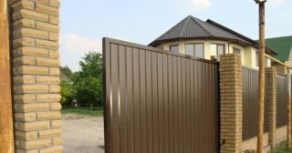 Купить откатные ворота из профнастила Глазов, цена от 1733 руб.